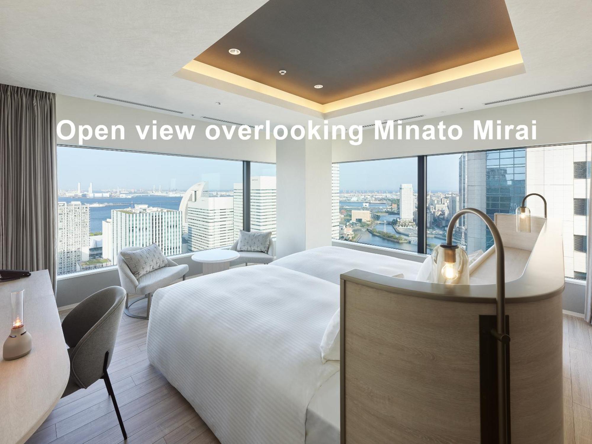 Mitsui Garden Hotel Yokohama Minatomirai Premier Екстер'єр фото Open view overlooking Minato Mirai