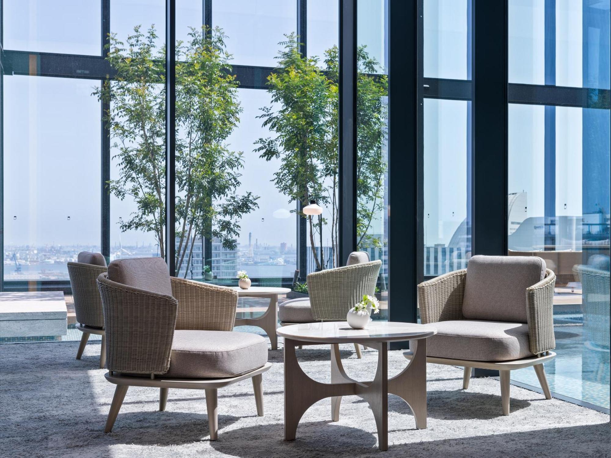 Mitsui Garden Hotel Yokohama Minatomirai Premier Екстер'єр фото The interior of the hotel